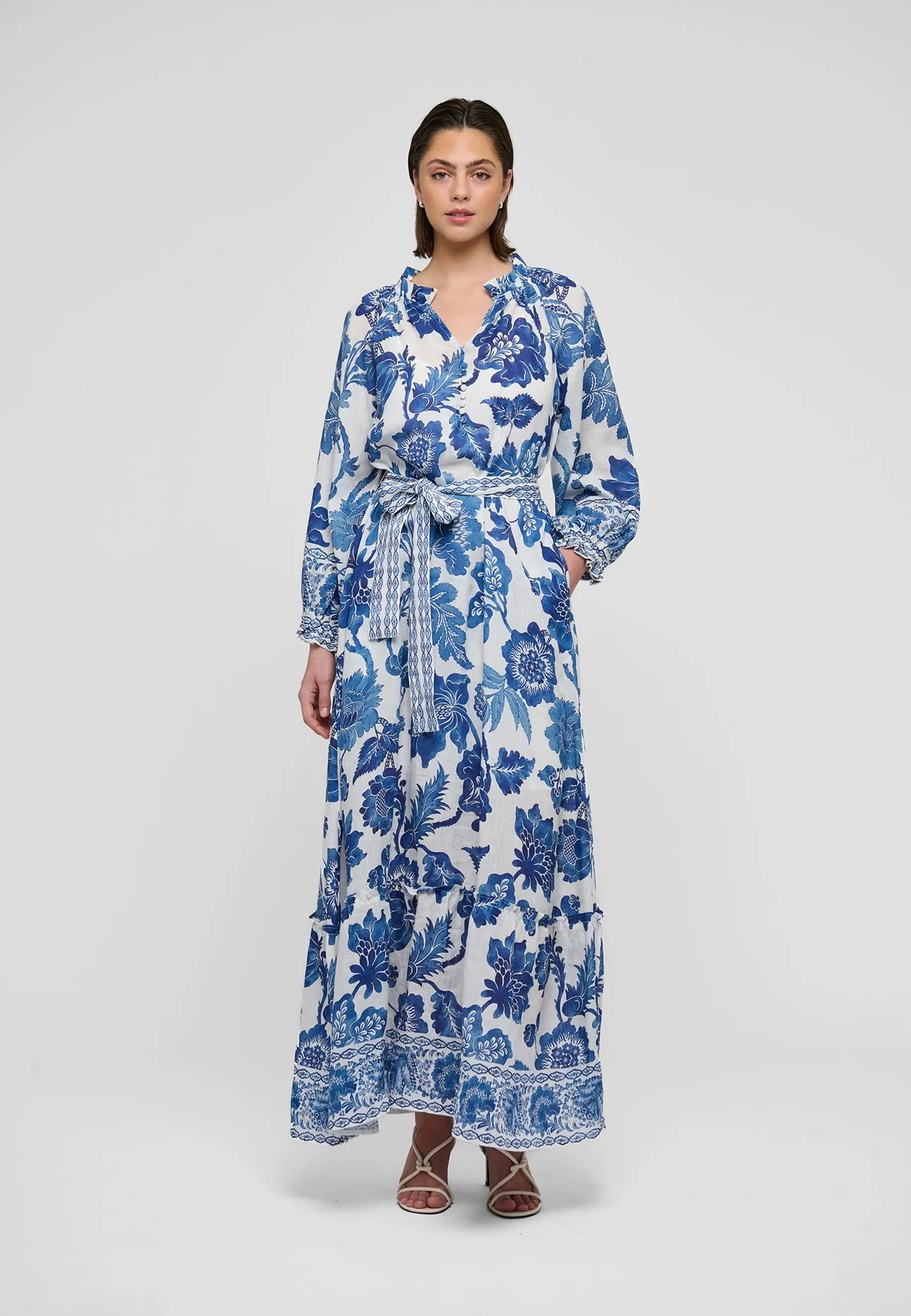 Idania NS-Dress with Button Details - Image 2