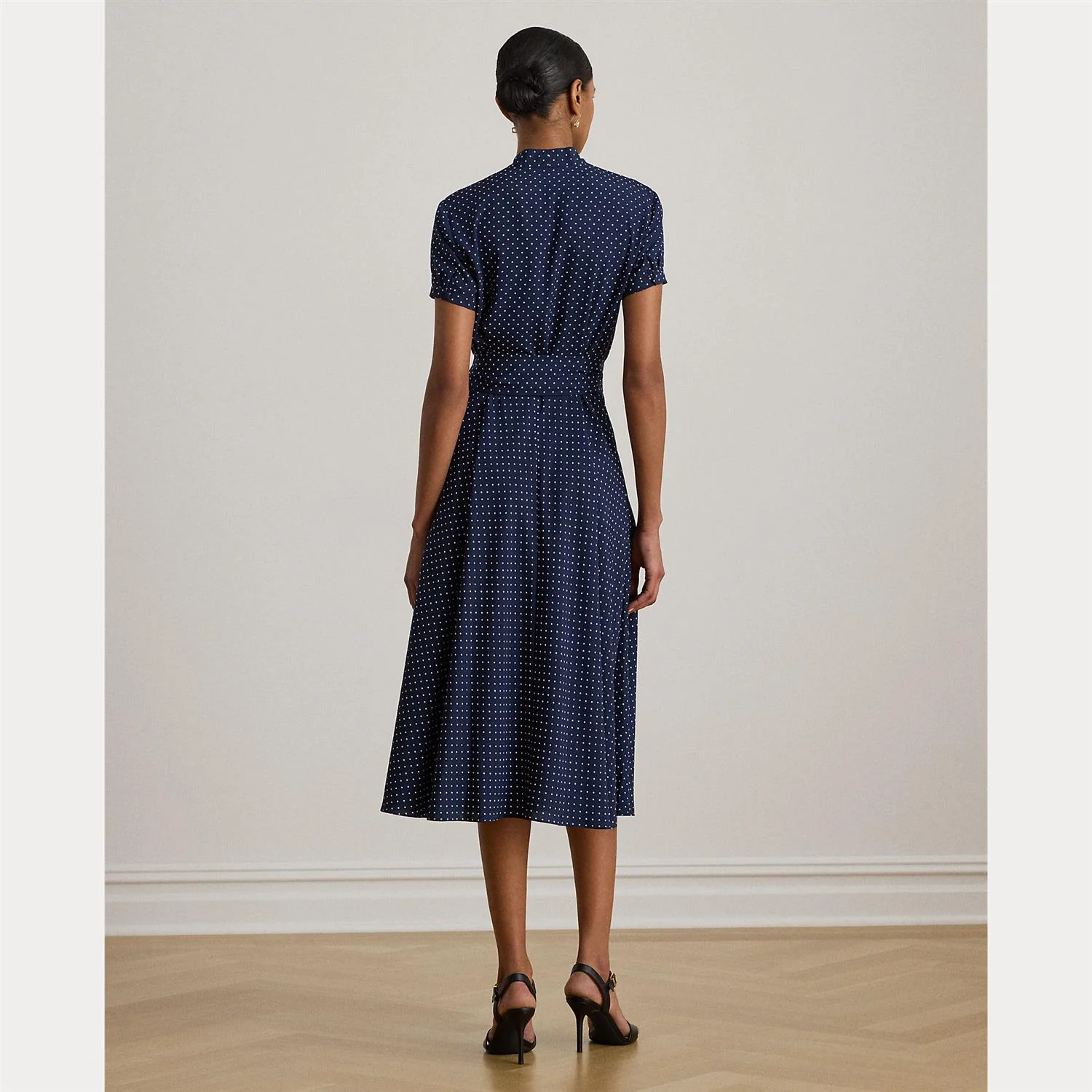 Earnest-Short Sleeve-Day Dress - Image 4