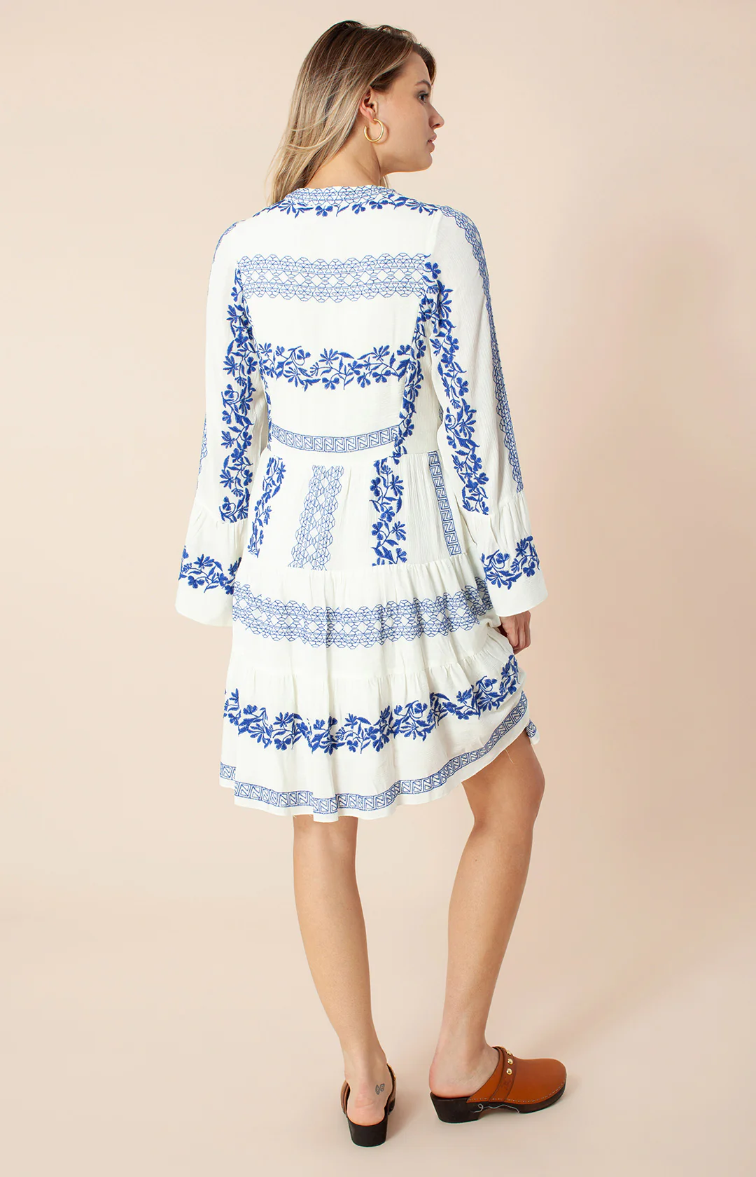 Blå Short dress w Embroidery - Image 2