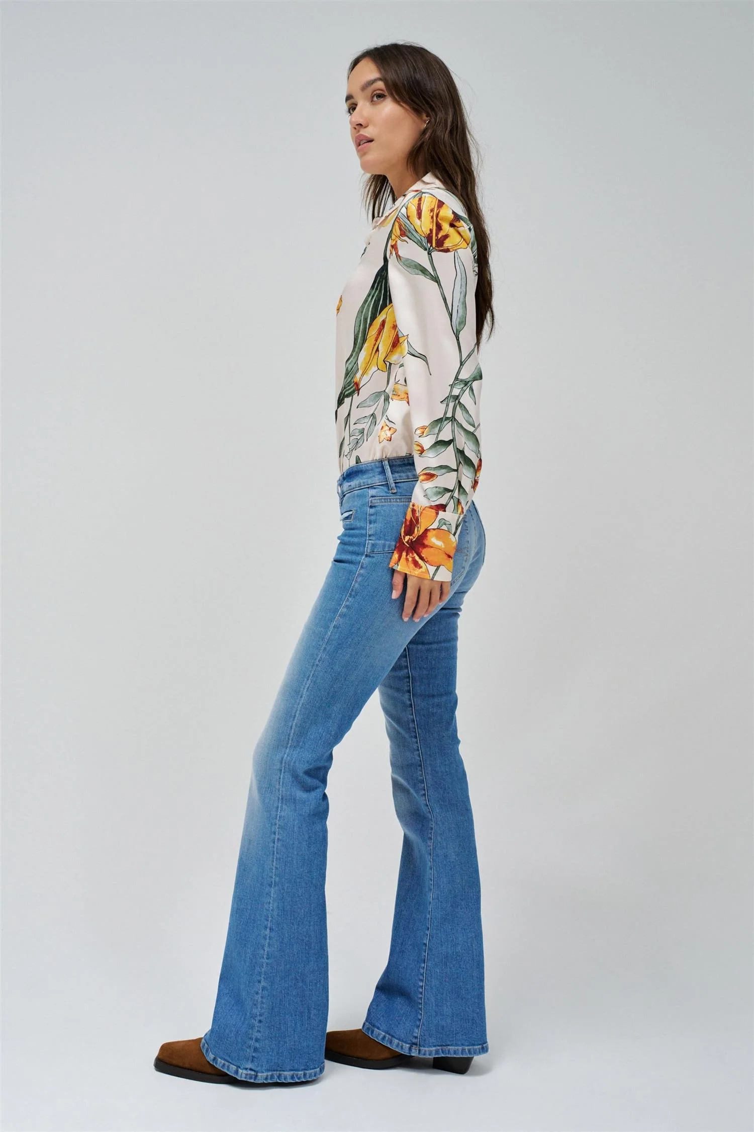 Blå Wonder Puch Up Flare Jeans - Image 5