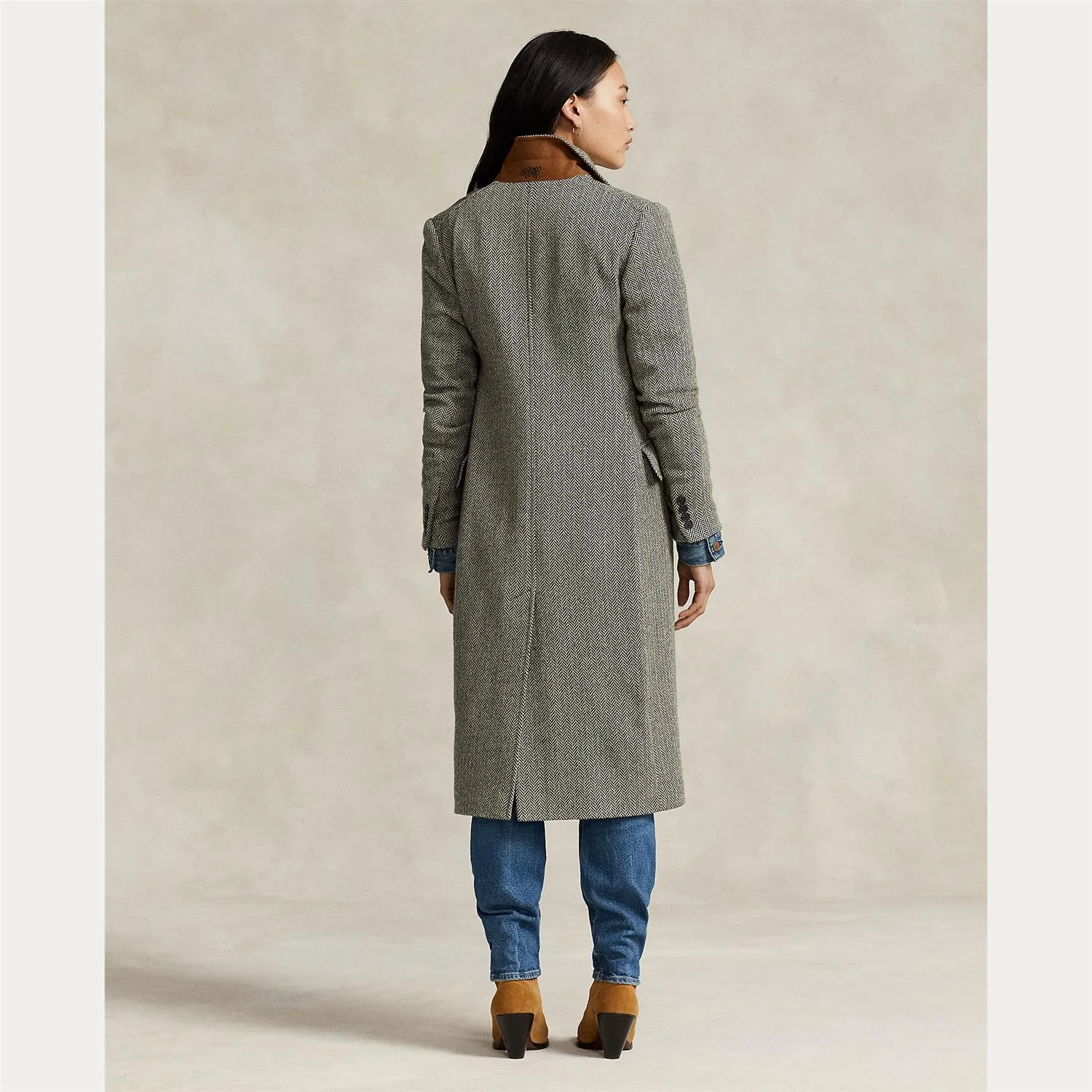 Black/Cream Herringbone Coat - Image 4