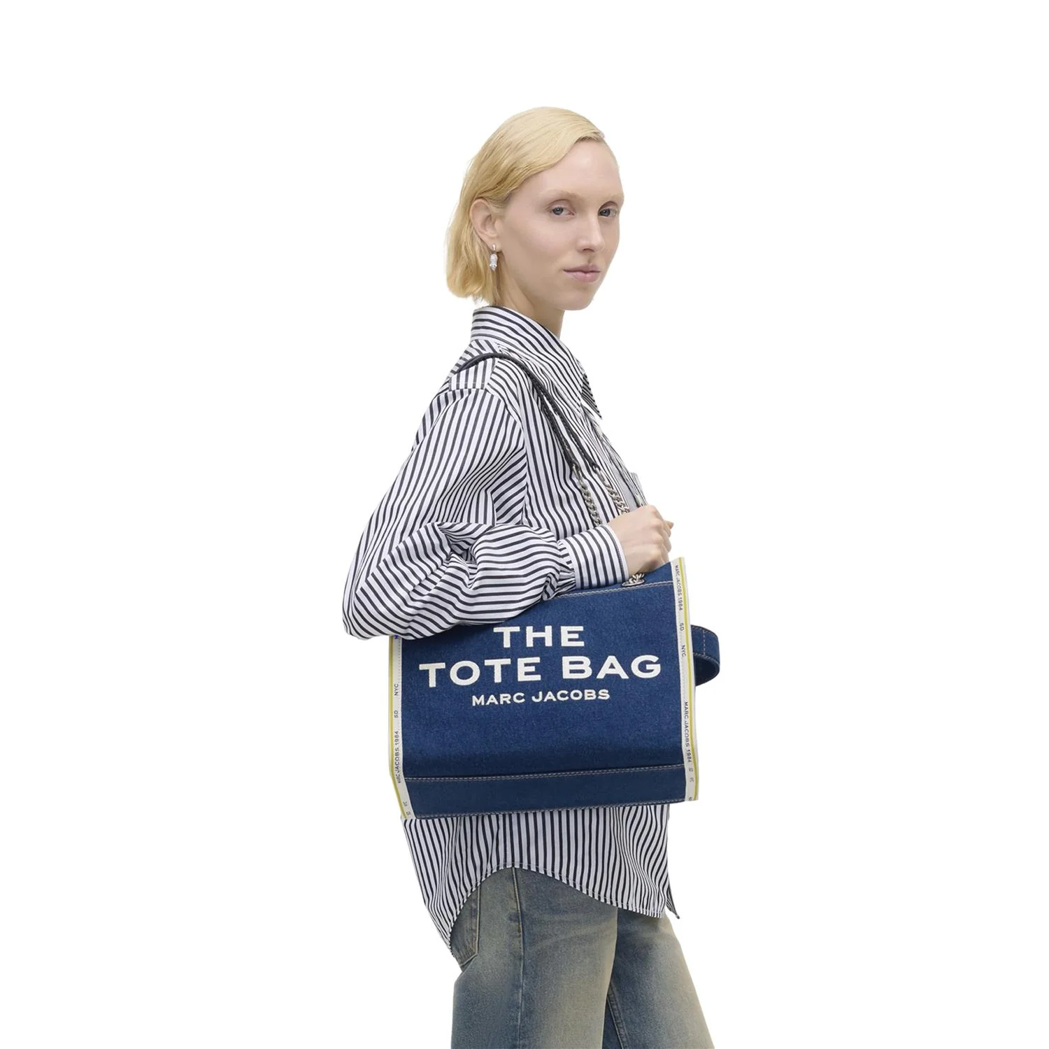 Dark Wash The medium Tote Denim Chain Tote bag - Image 2