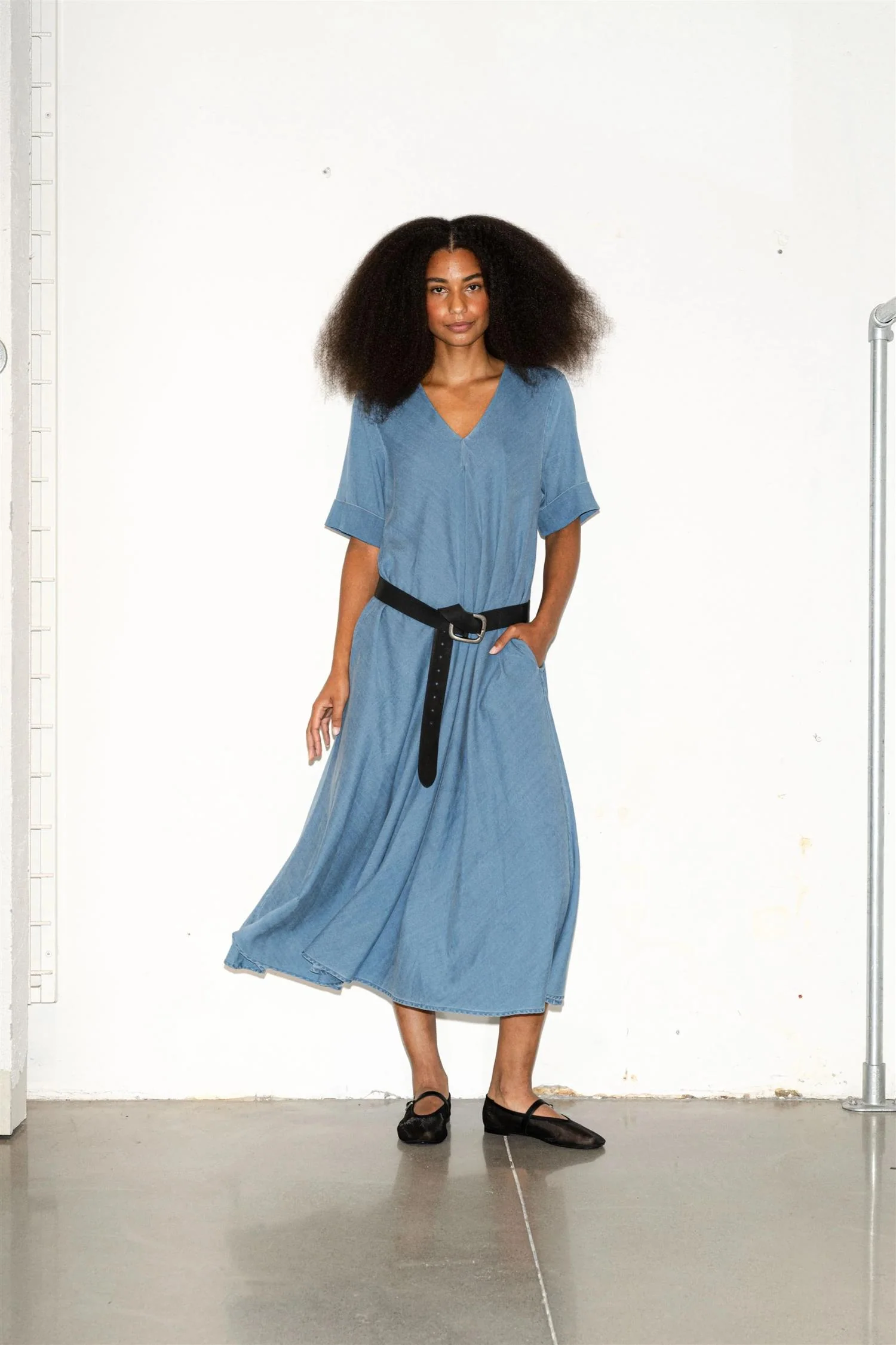 Eva Tencel Dress - Image 3