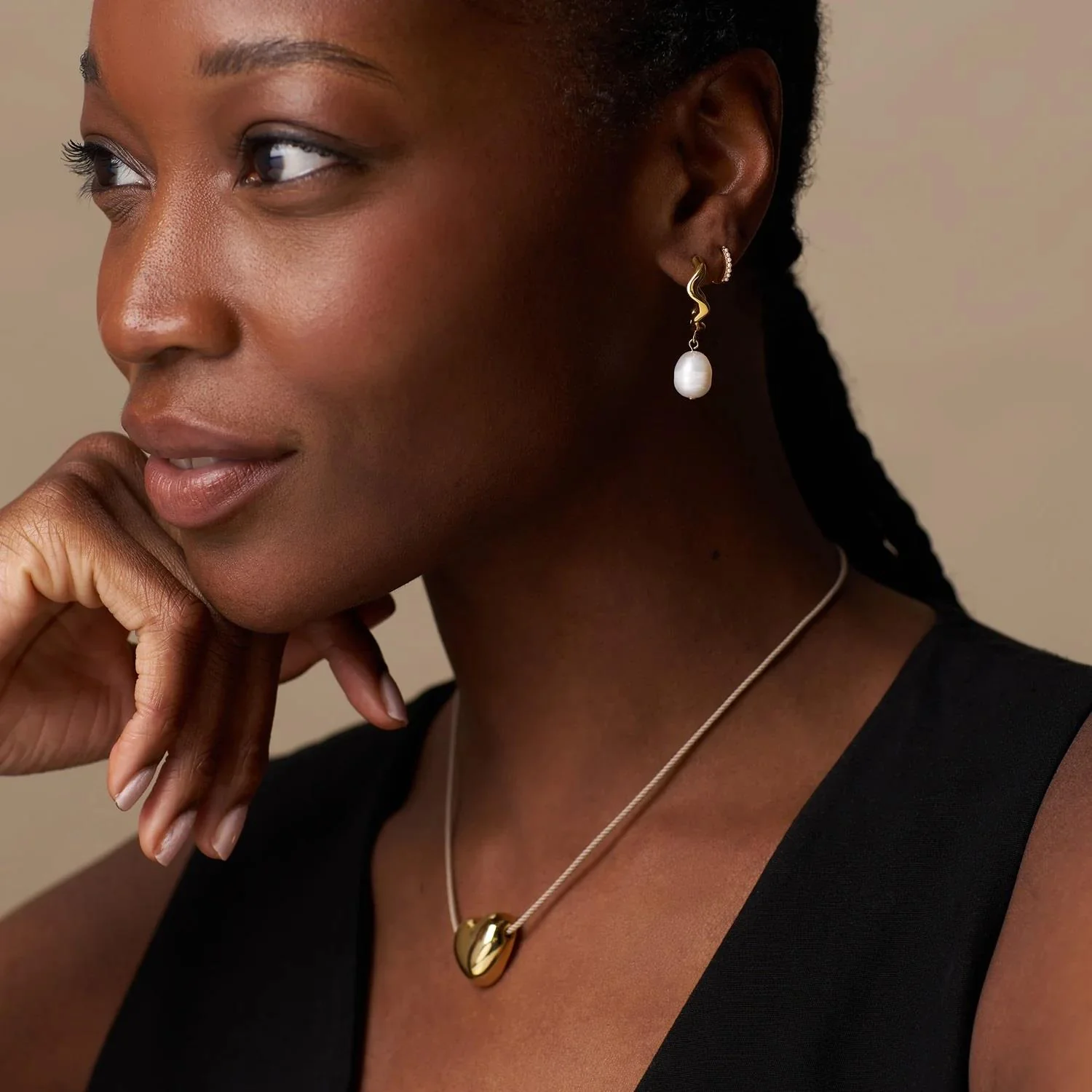 Gull Oval Wave Pearl Drop earring - Image 2