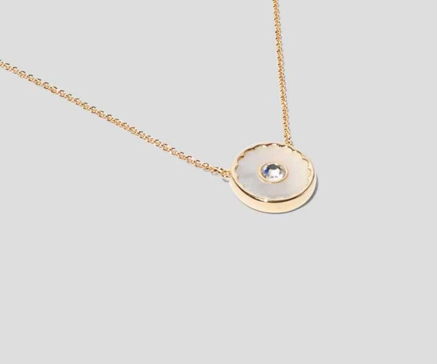 Gull The Medallion MOP Pendant - Image 7