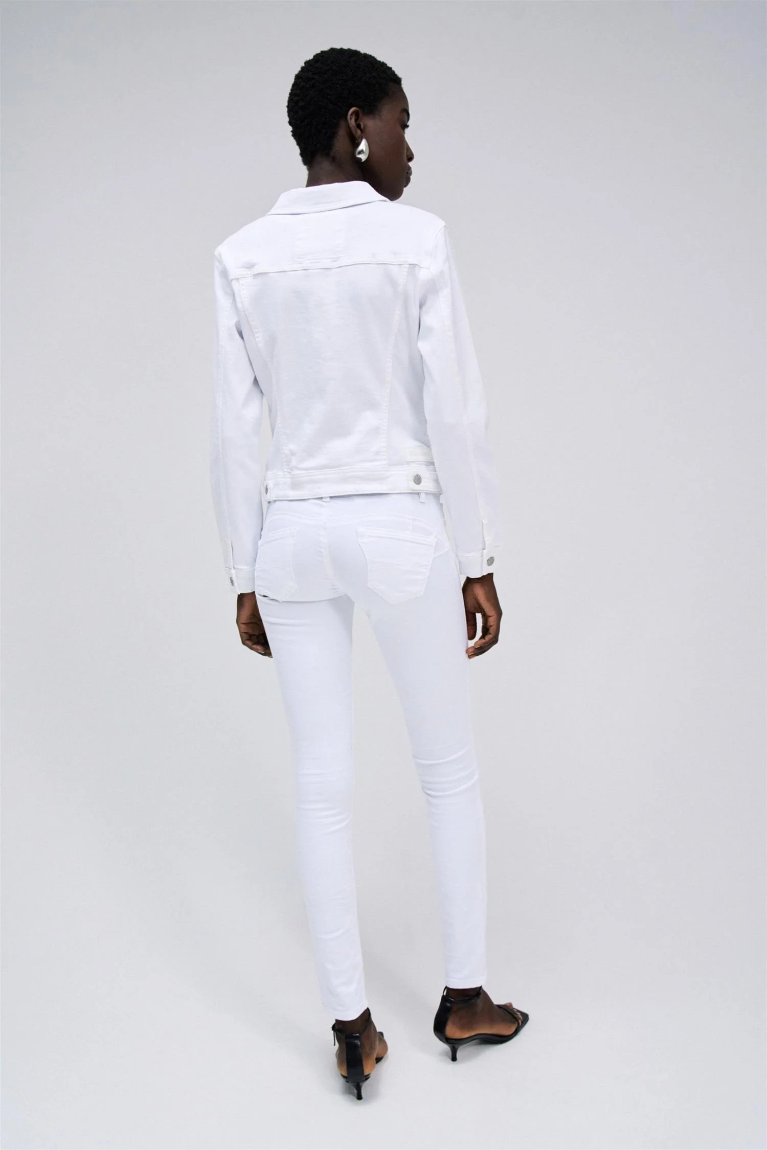 Hvit Trucket Jacket - Image 5