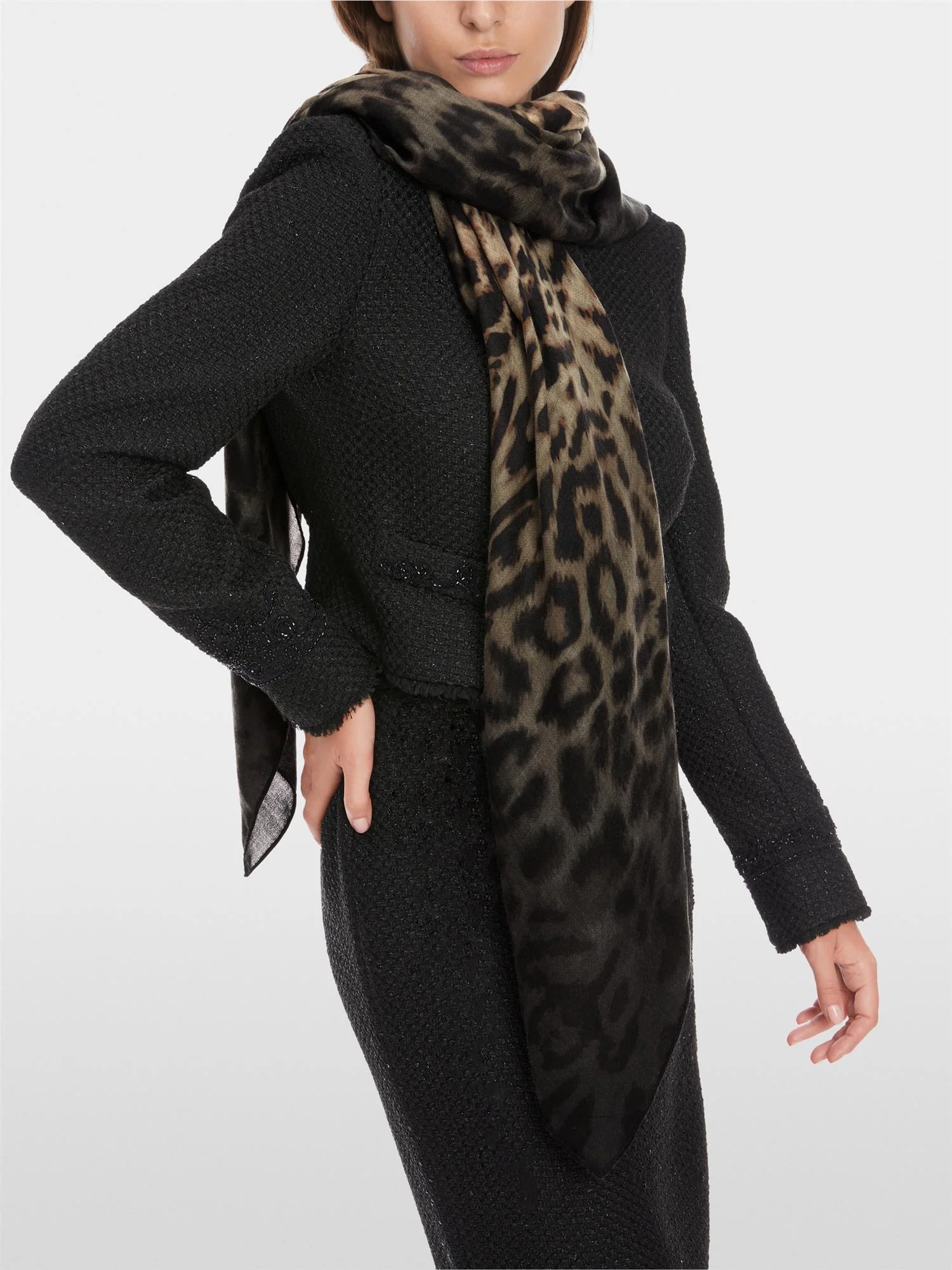 Leopardmønstret skjerf - Image 3