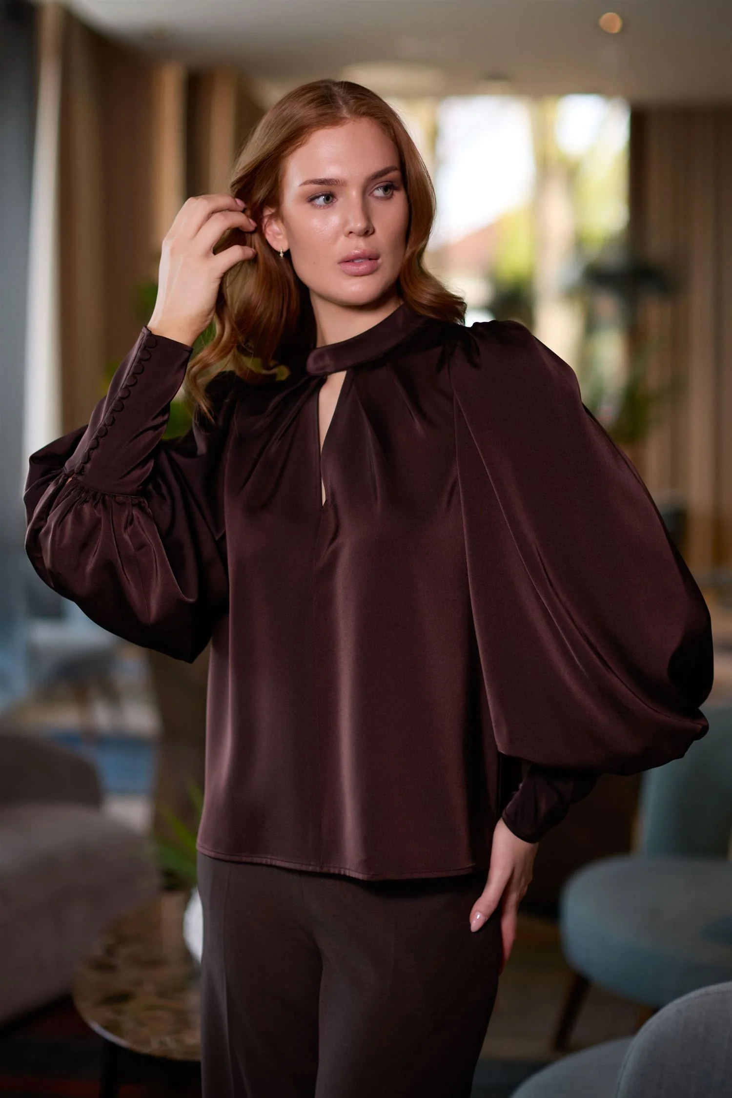 Mørk Brun Special Sleeve Blouse - Image 2