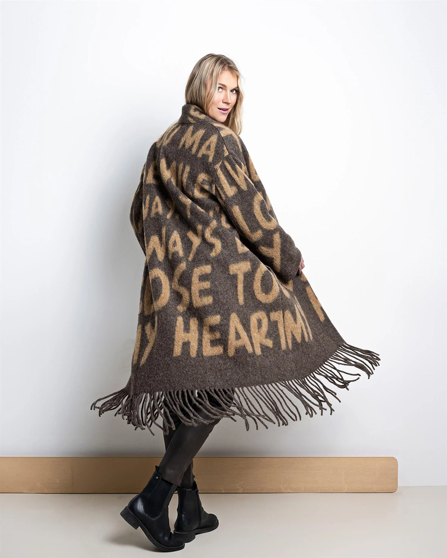 Mousse Sofia Coat - Image 3
