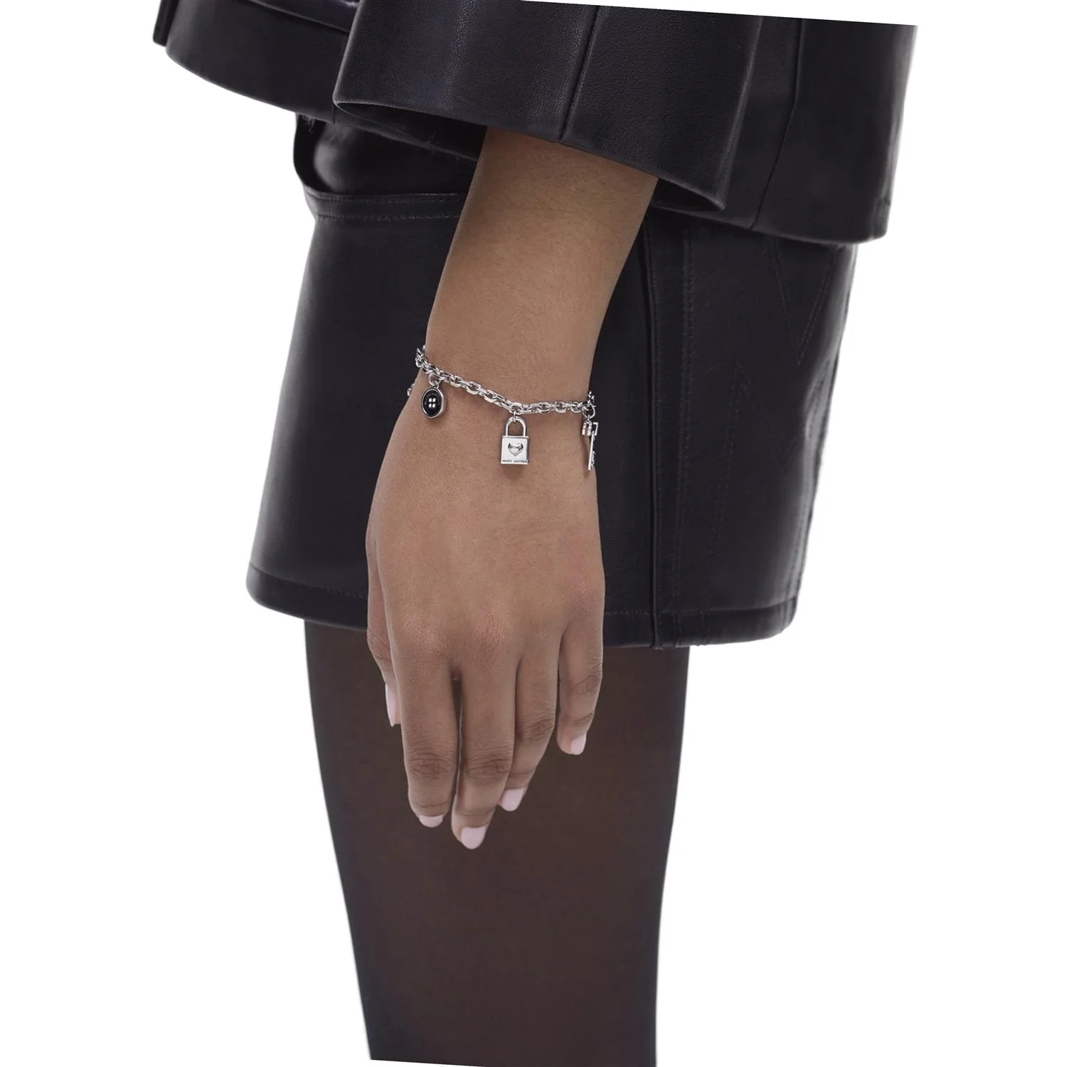 Sølv/Sort Button Charm Bracelet - Image 2