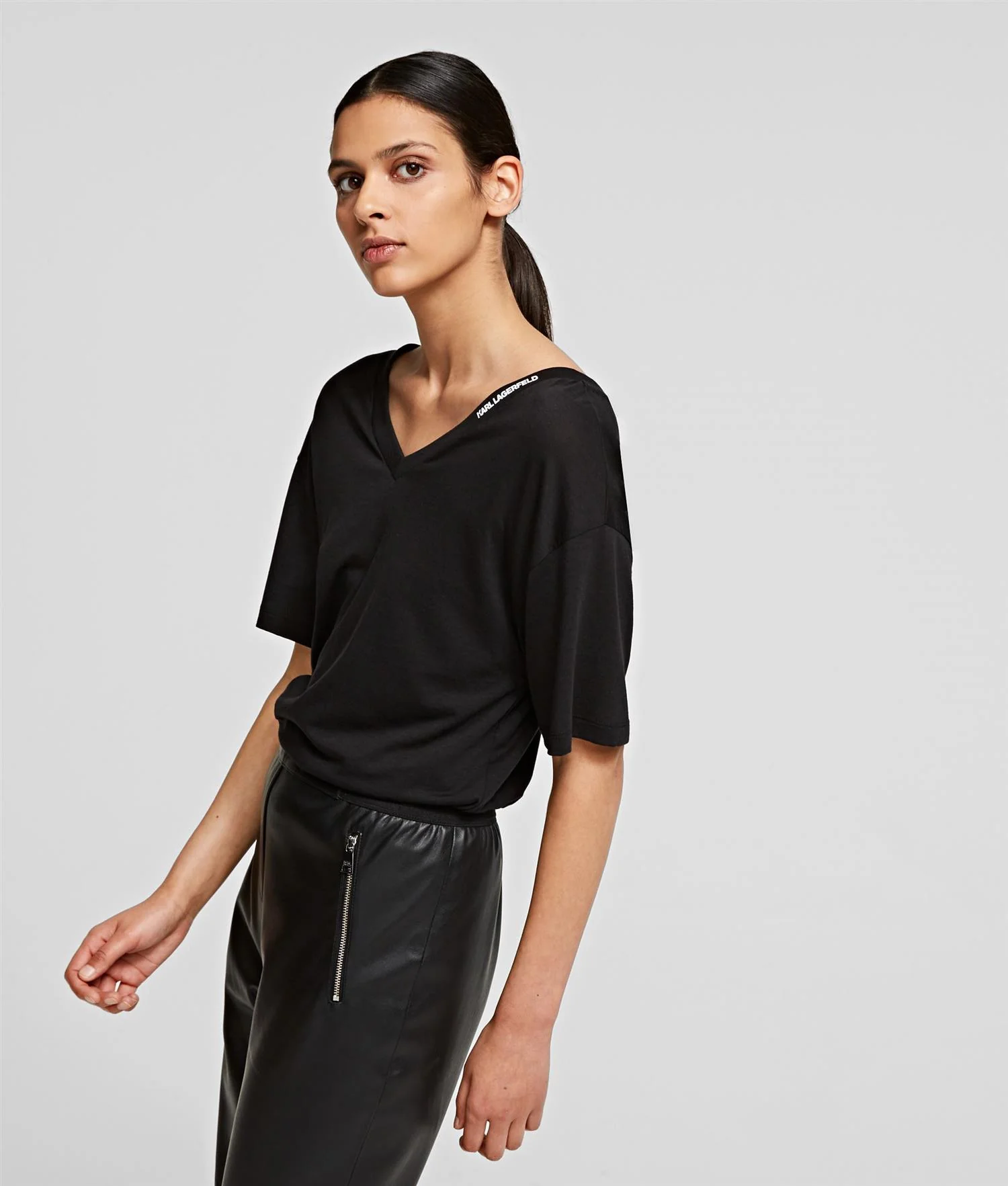 Sort t-shirt - Image 4